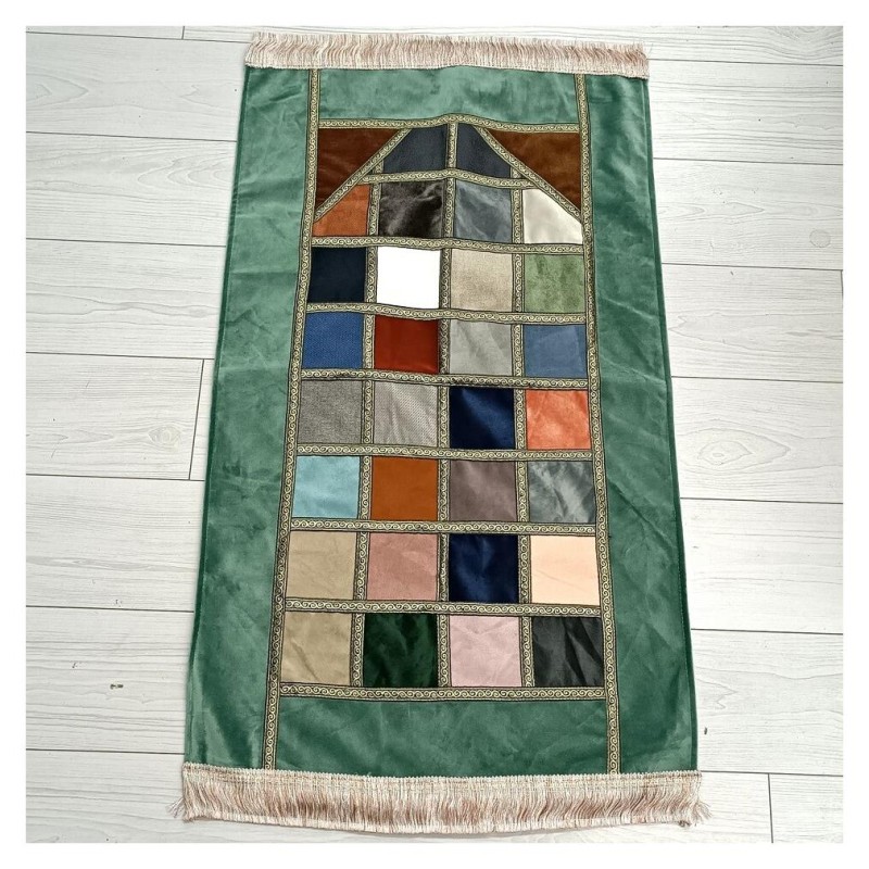 Seccade 650 Gr - Yeşil Mihraplı